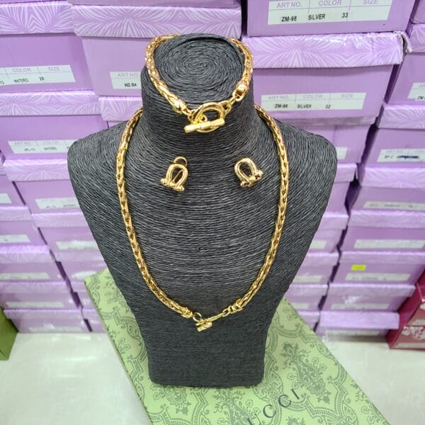 COMPLET CHAINE & BOUCLE & BRACELET