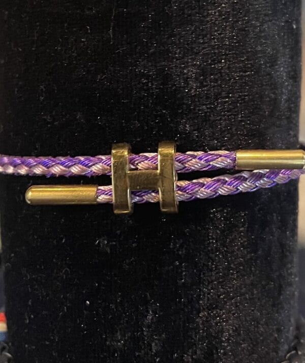 Bracelet Violet avec lettre H 5S8F4-BX