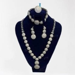 Complet collier boucle d'oreille bracelet et bague 64447