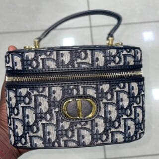 PETIT SAC A MAIN CHRISTIAN DIOR EN FORME DE BOITE MXA25-BT