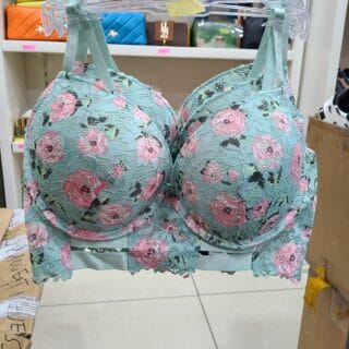 SOUTIEN GORGE KISS & TELL