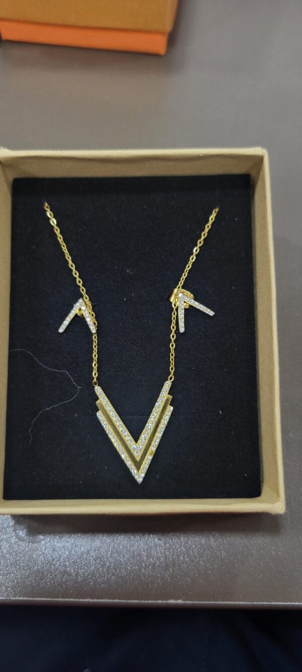 CHAINE + BOUCLES. CB449