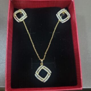 CHAINE + BOUCLES. CB474