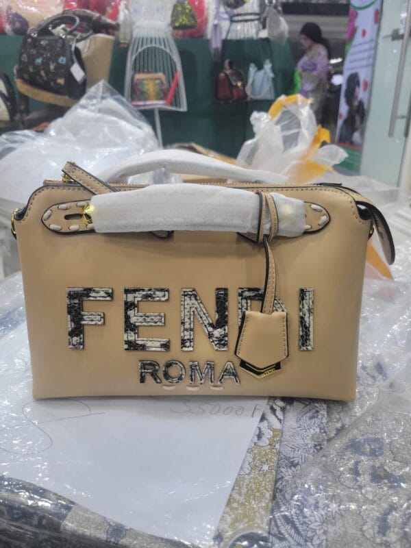 SAC A MAIN FENDY 622