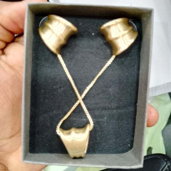 CHAINE + BOUCLES. CB008